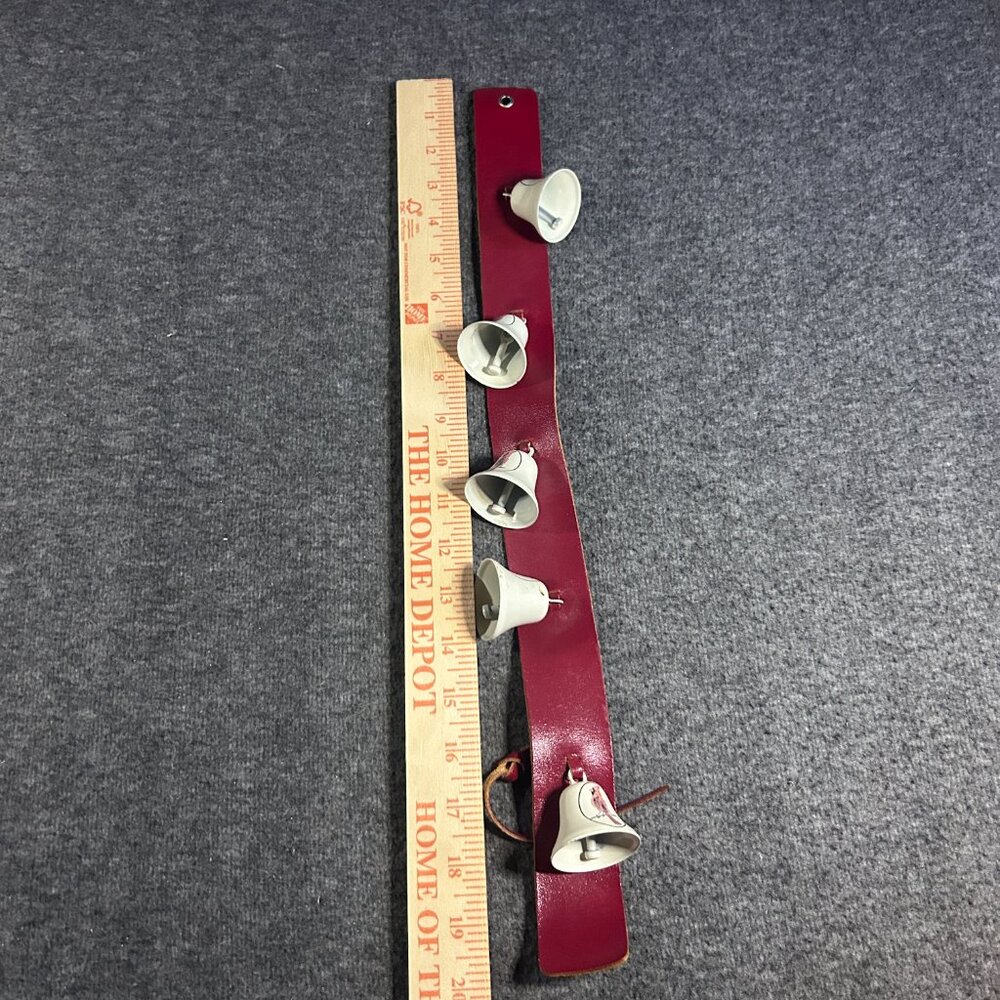 VTG Christmas Holiday‎ Bell Leather Strap Door Hanger Cardinals Belvin Bros USA - Picture 5 of 8